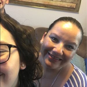 Meet your Posher, Veronica