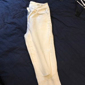 Bullhead Capri white