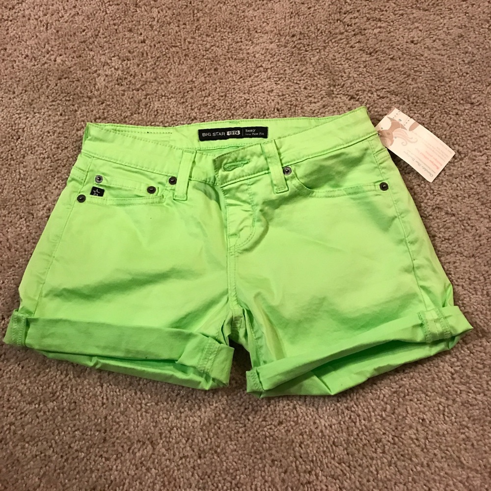 Green big star shorts size small!