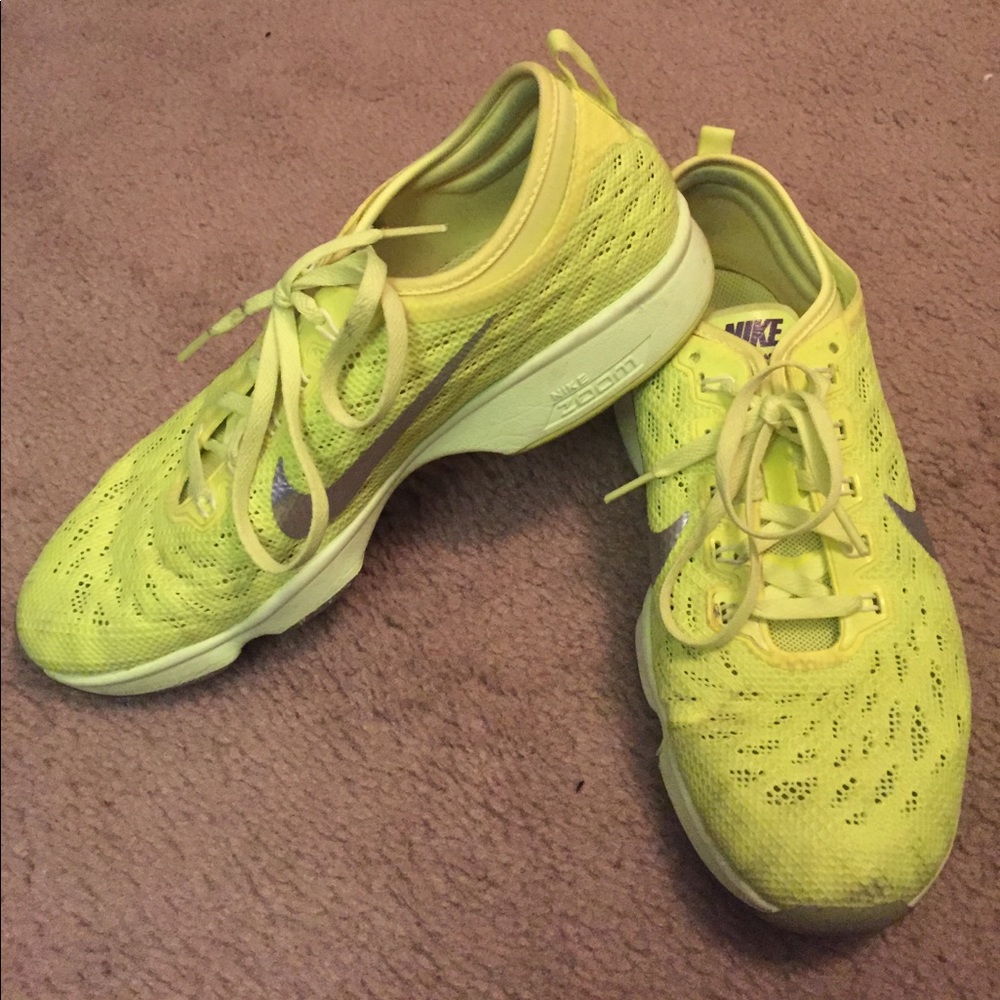 NIKE ZOOM Sneakers