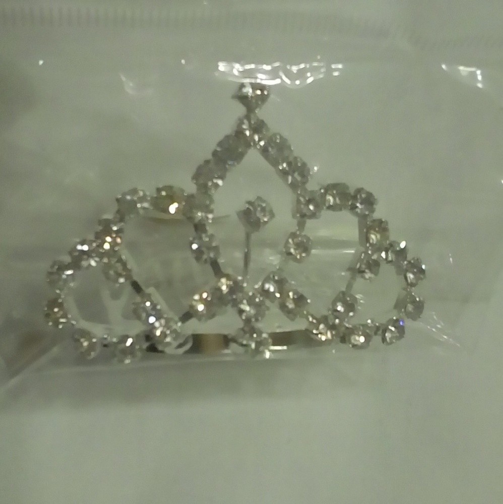 NWT Silver w/White Rhinestone Crown Tiara