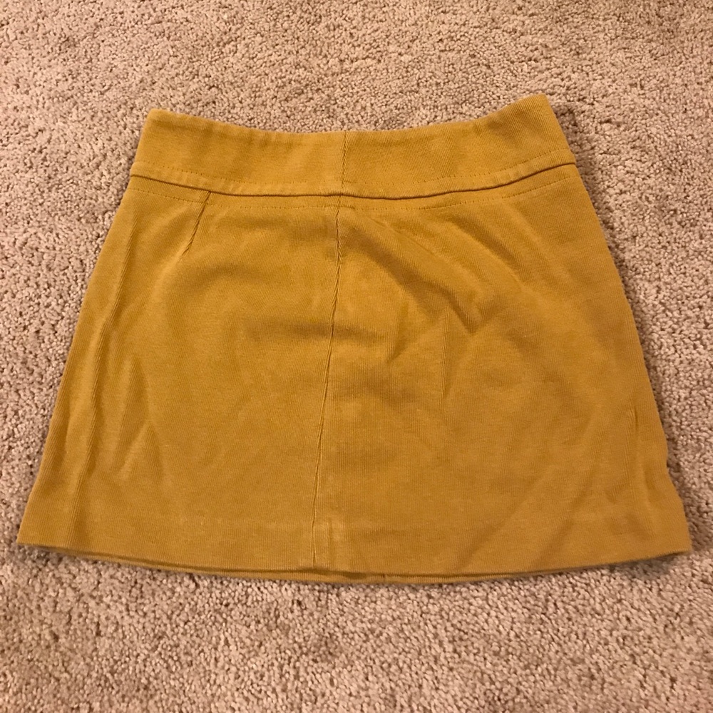 Banana republic camel pencil skirt
