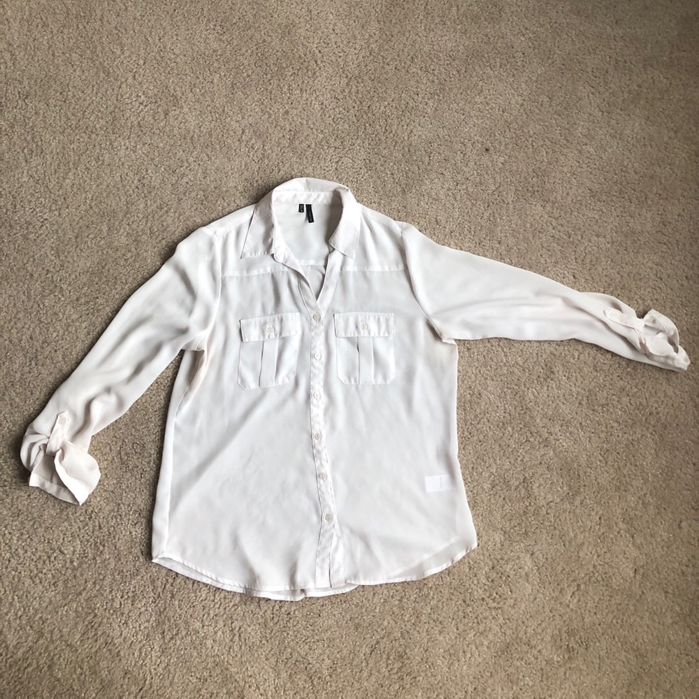 Maurice’s White Button up with pocket detail