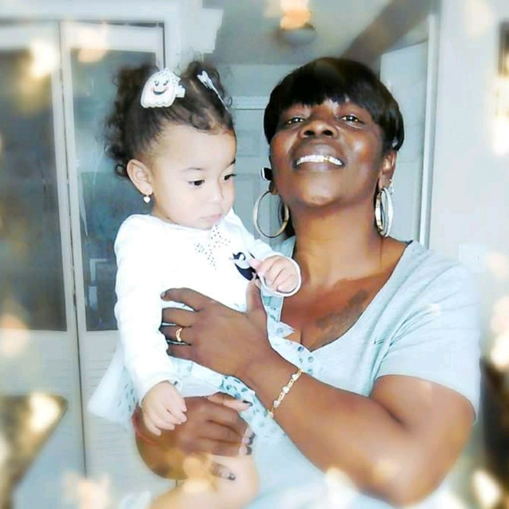 Meet your Posher, Kertera