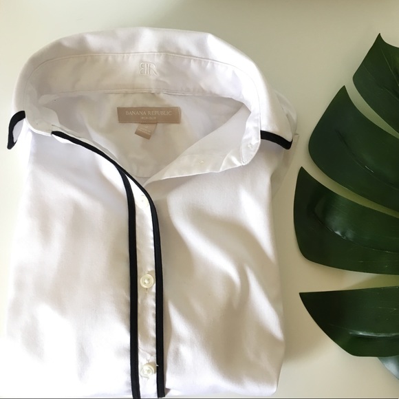 Banana Republic Tops - Banana Republic •Tuxedo Top•