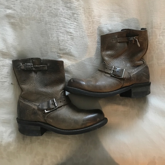 Frye Shoes - FRYE LEATHER BOOTS!