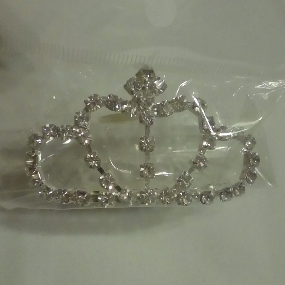 NWT Silver w/White Rhinestone Crown Tiara