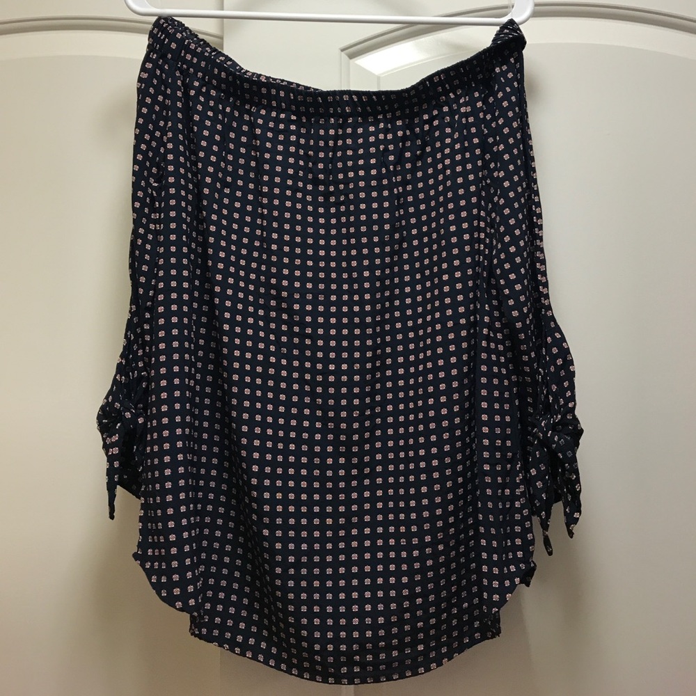 Karen Kane off the shoulder top!