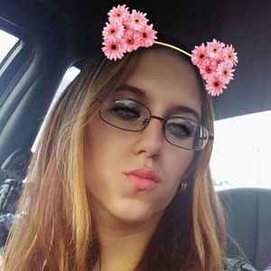 Meet your Posher, Joell