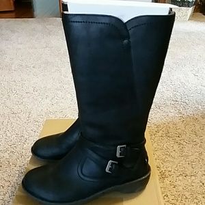 Ugh boots