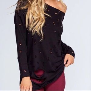 🖤Black off the shoulder shirt 🖤