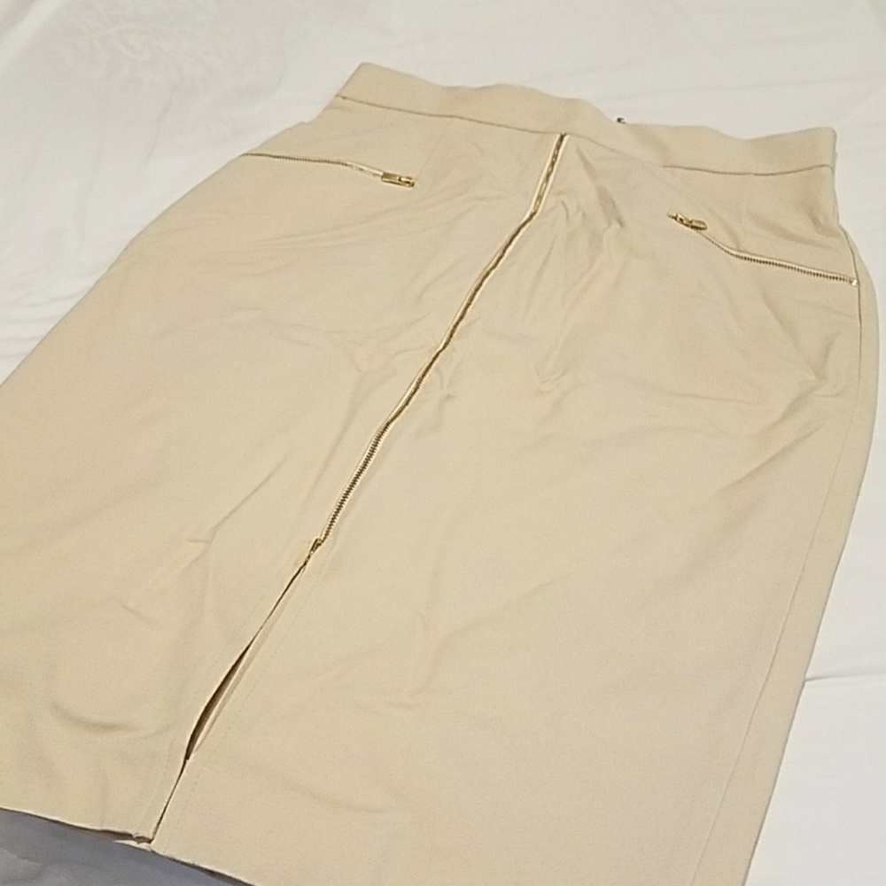 Pencil skirt