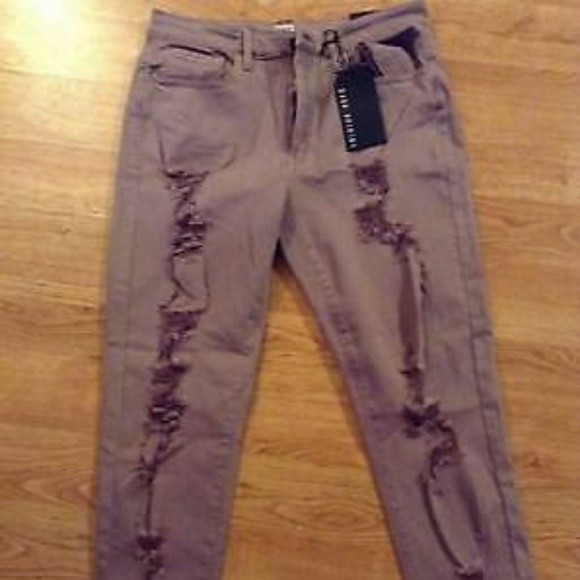 FASHION NOVA LAVENDER JEANS SIZE 11 - Picture 4 of 8
