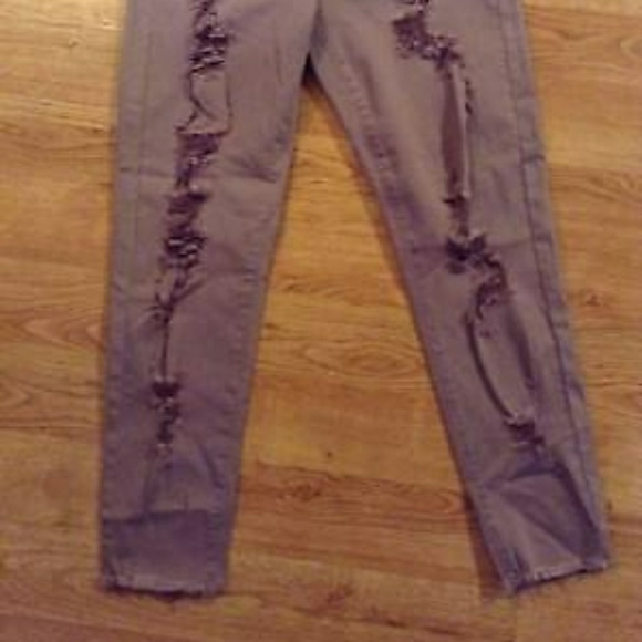 FASHION NOVA LAVENDER JEANS SIZE 11 - Picture 5 of 8