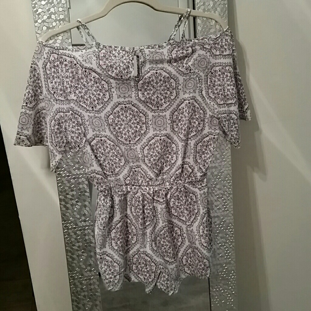 Epic Threads romper - Picture 2 of 3