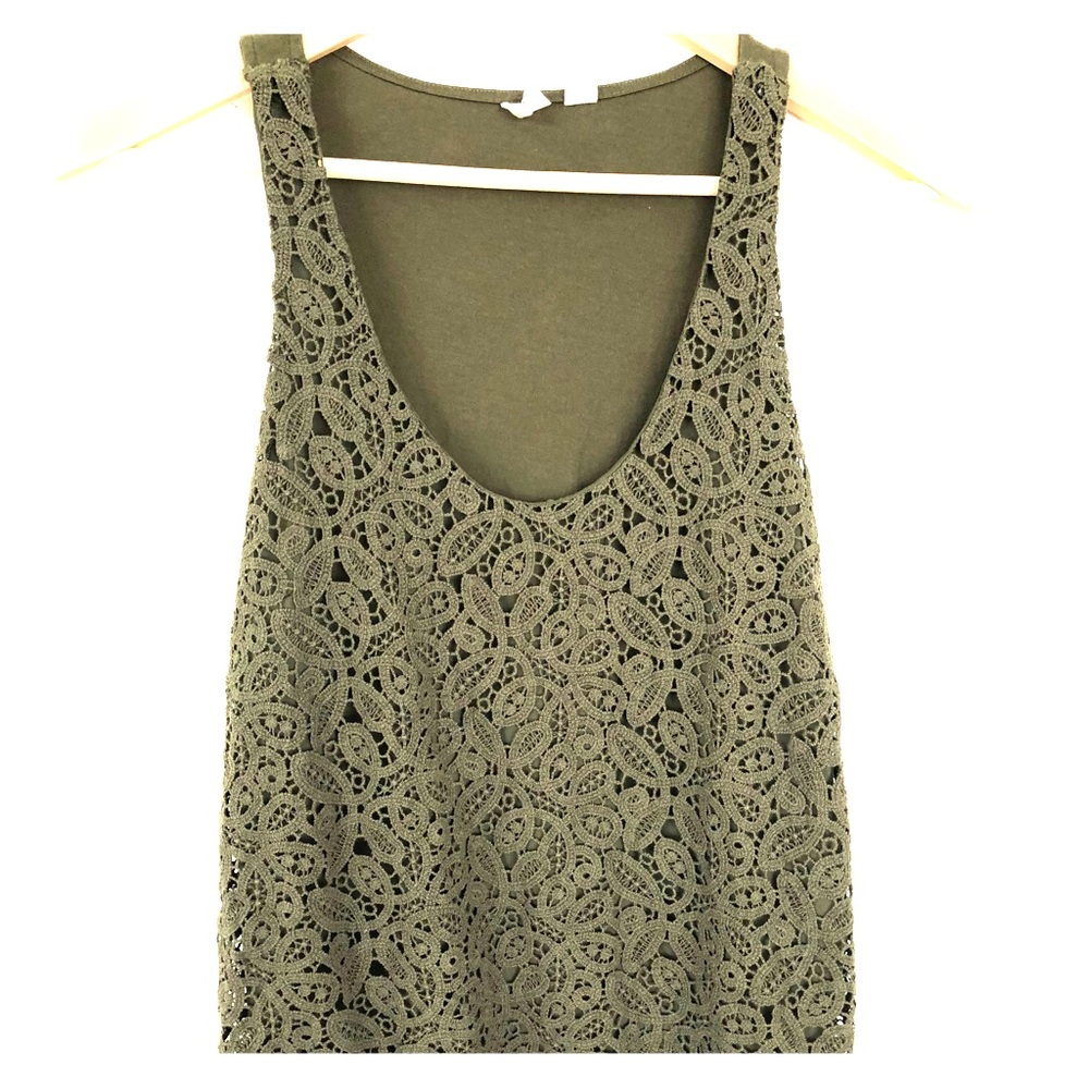 Gap Crochet Tank Size S