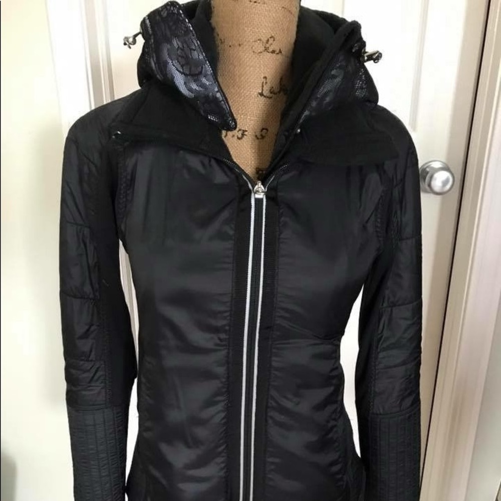 VGUC Lululemon Run Bundle Up Lace Reflect Jacket