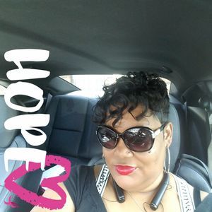 Meet your Posher, Candice