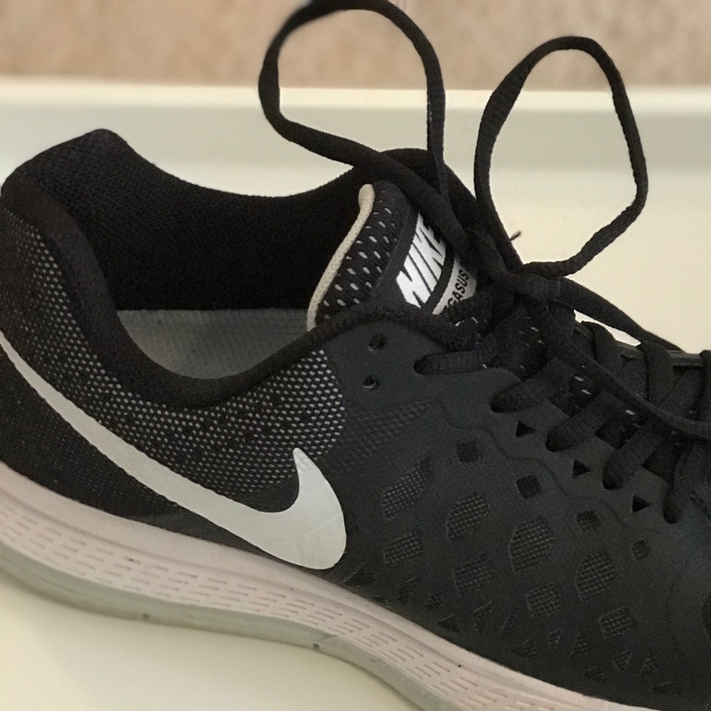Nike Pegasus 31 Running Shoes