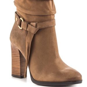 Never worn! Guess! Heeled Brown Booties