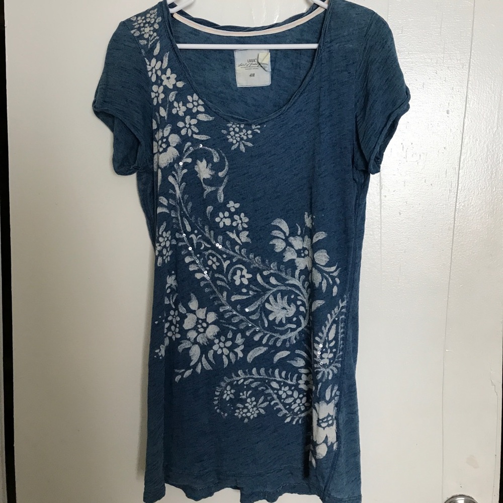 Long, (one size) H&M tee - Picture 4 of 4