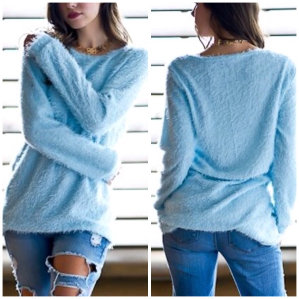 LAST 🔘 Fuzzy Round Neck LS Lightweight Sweater