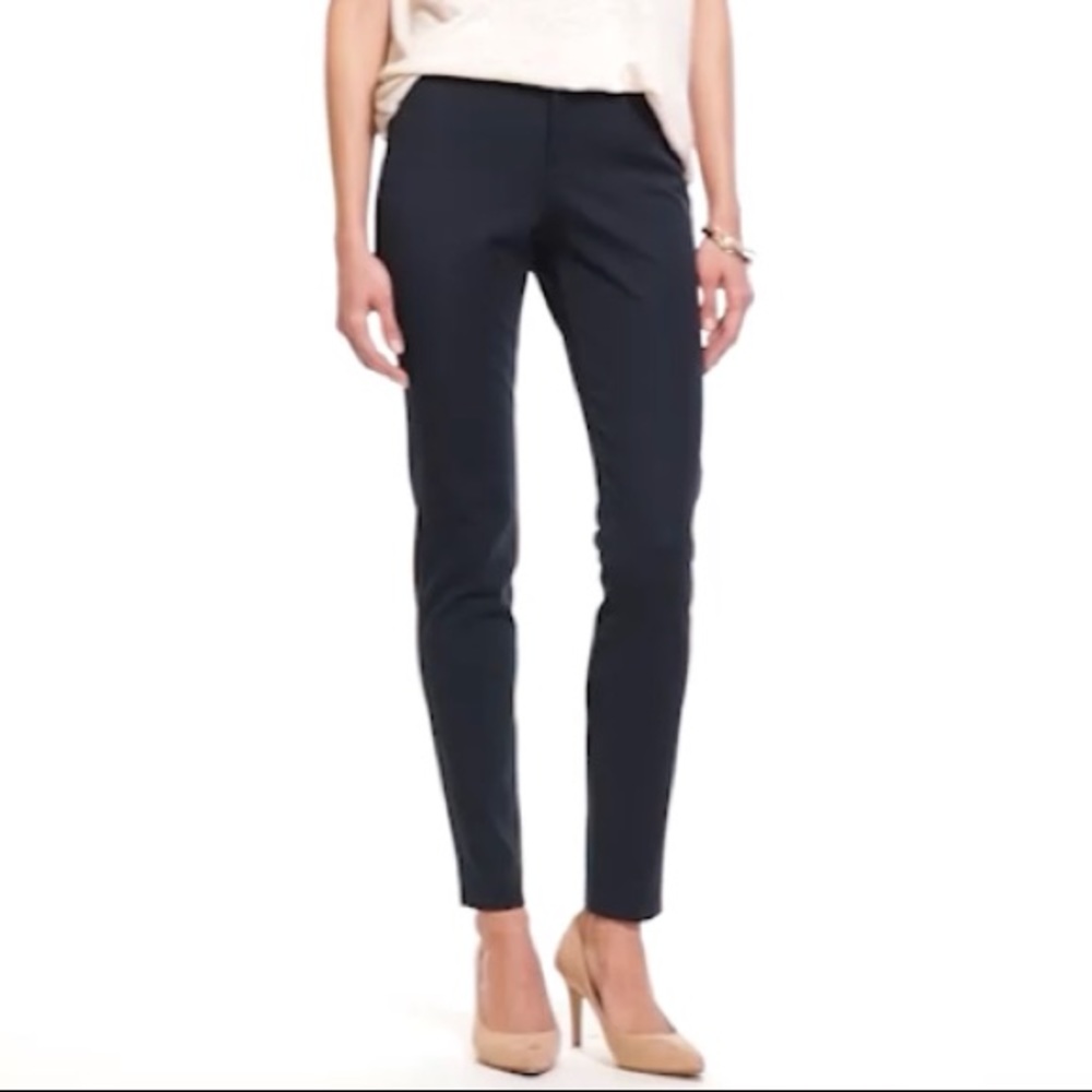 Old Navy Pixie Mid Rise Pant