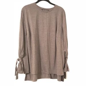 Eloquii, Grey knit top w/ties at wrists, Sz 22