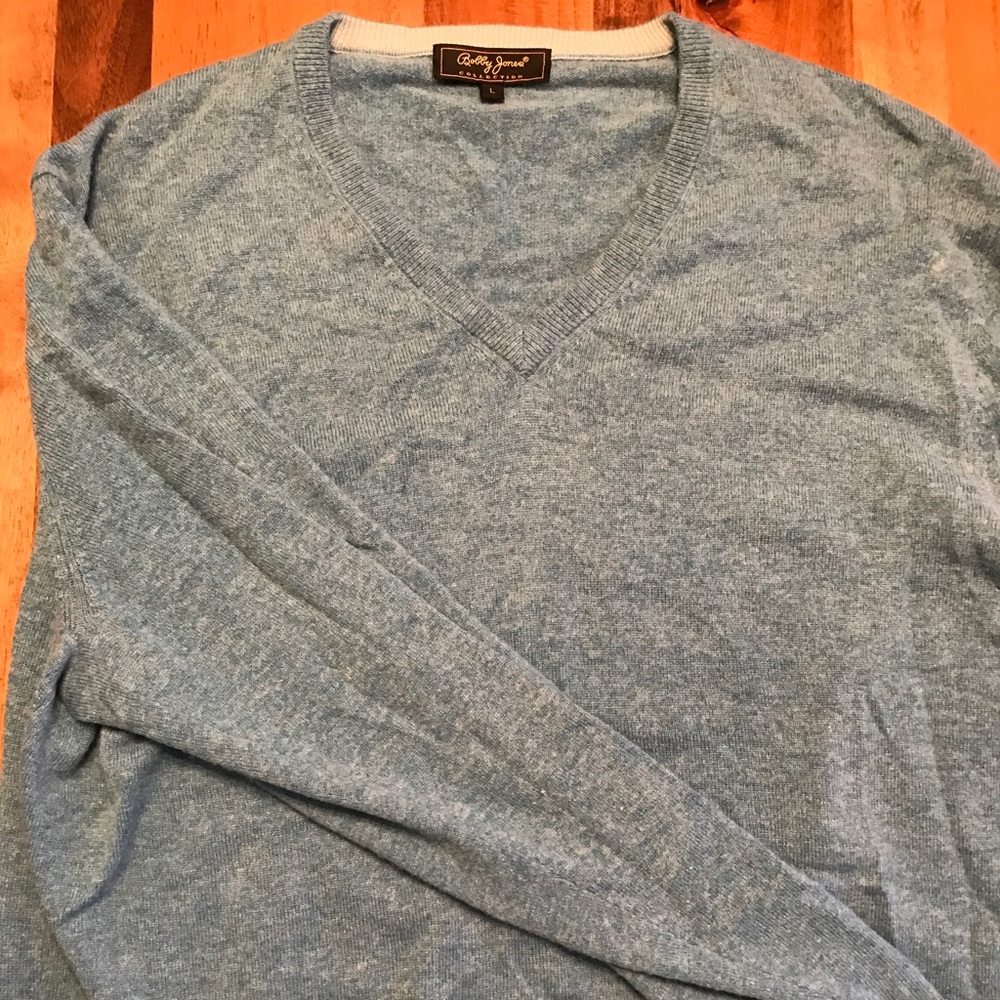 Men's L Bobby Jones blue cashmere sweater.