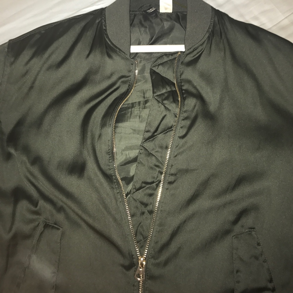 Bomber jacket - Picture 3 of 3