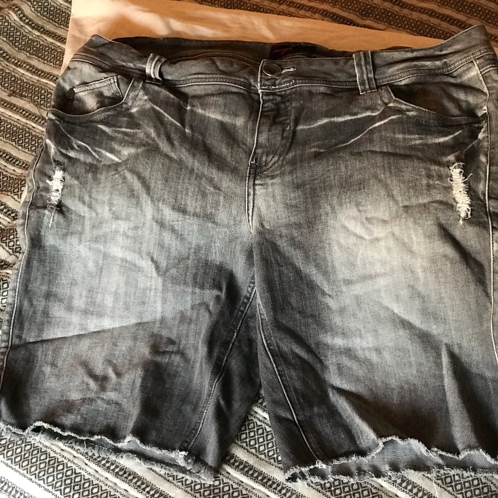 Cutoff Bermuda Shorts