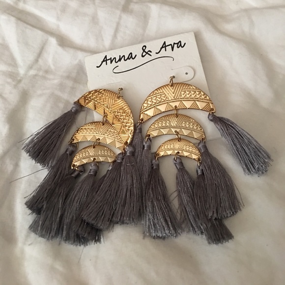 Anna & Ava Jewelry - Anna & Ava Tassels Earrings Anna & Ava Jewelry - Anna & Ava Tassels Earrings