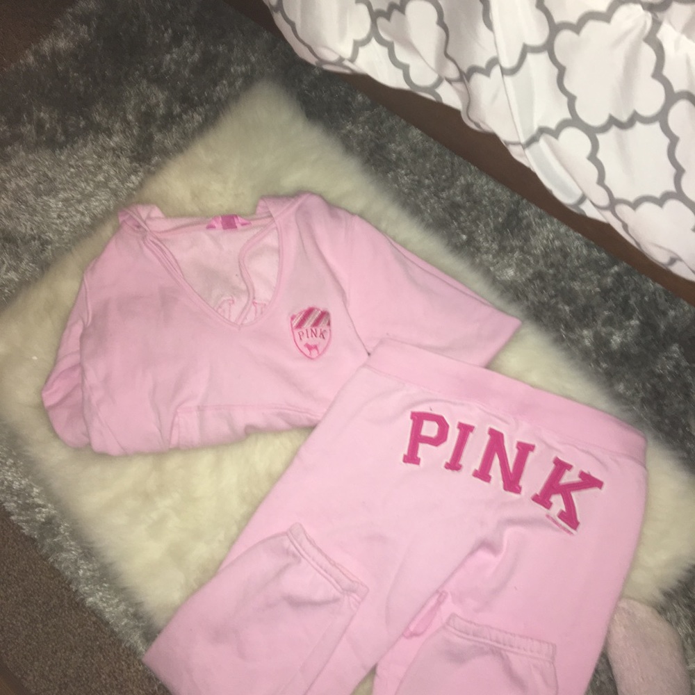 Used VS Pink jogger suit