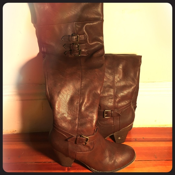 Nordstrom Rack knee-length brown boots - Picture 1 of 2