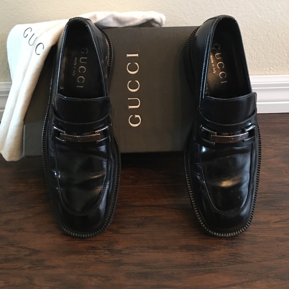 Men’s dress shoes