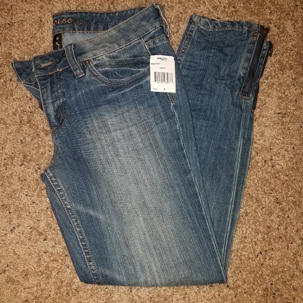 Dollhouse Skinny Jeans NWT FINAL DROP