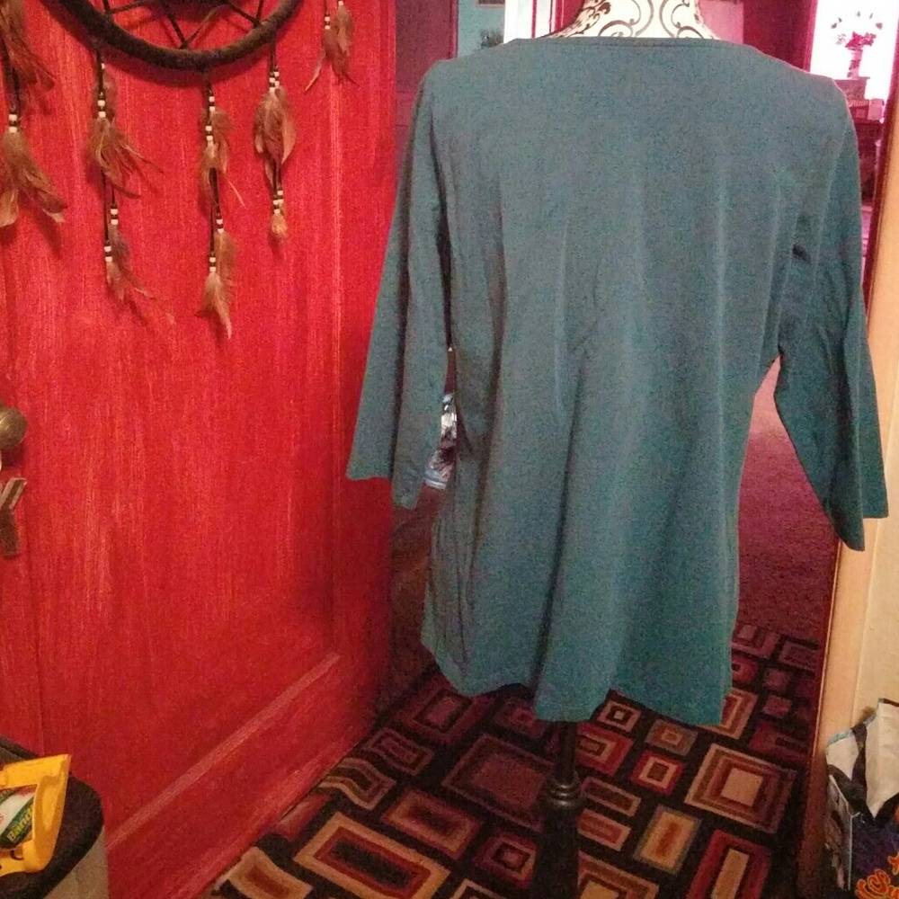 Women's top - Picture 3 of 3