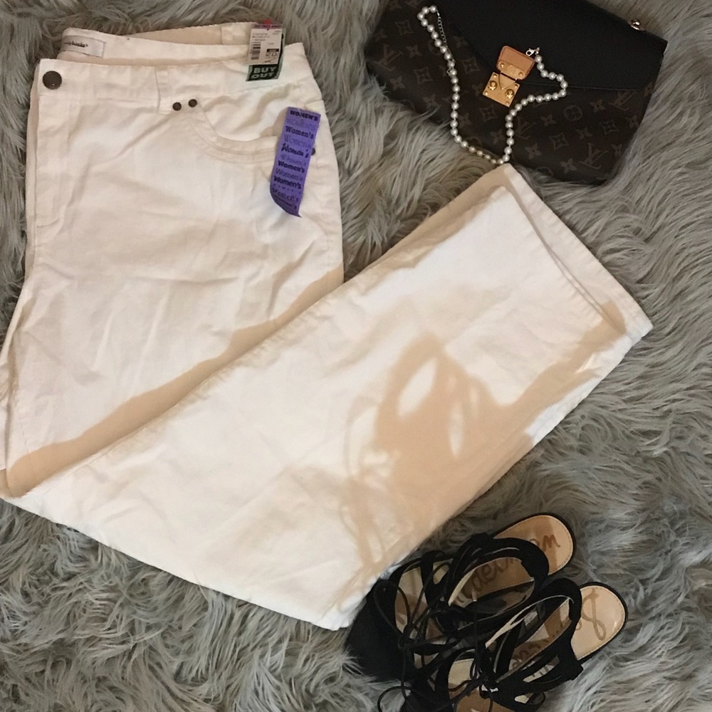 NWT CJ Banks White Corduroy Jeans 20w