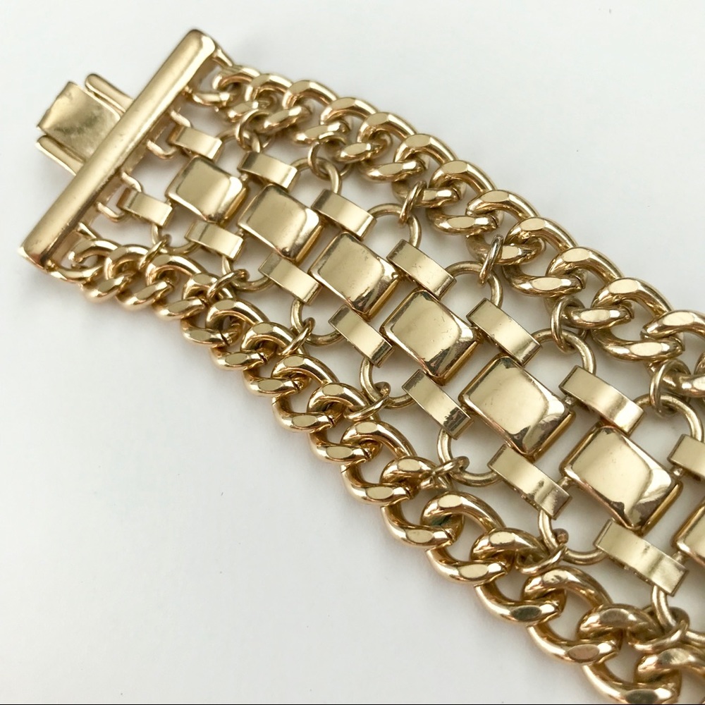 Gold Clasp Bracelet