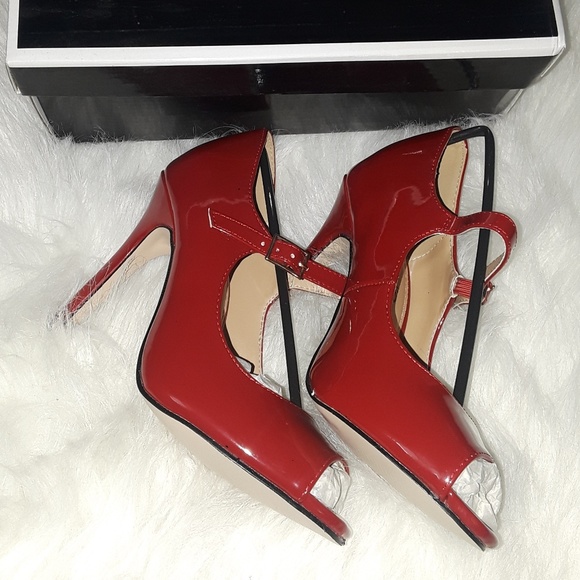 True Republic Red Glossy Peeptoe Low Heel Sho - Picture 5 of 6