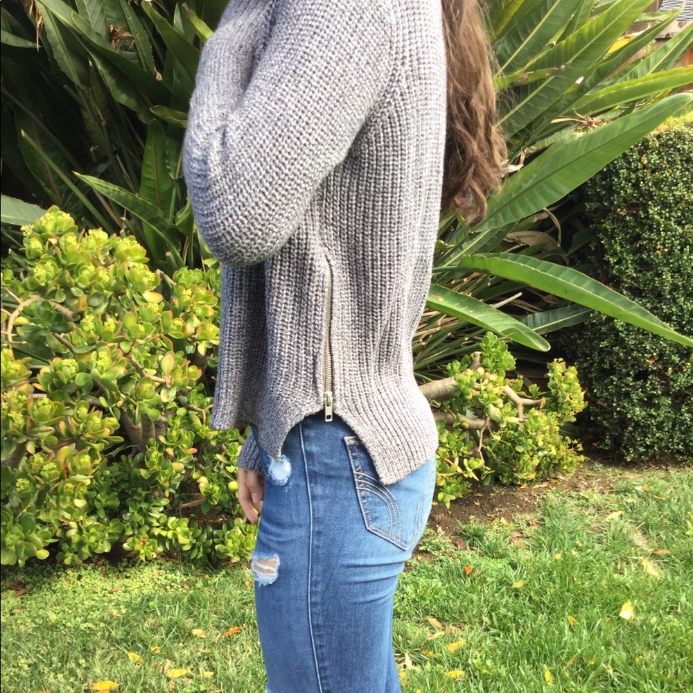 Grey Knit Sweater - Picture 2 of 4