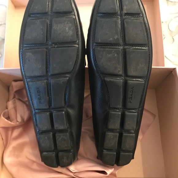 Prada driving shoes worn once for three hours. - Picture 3 of 5