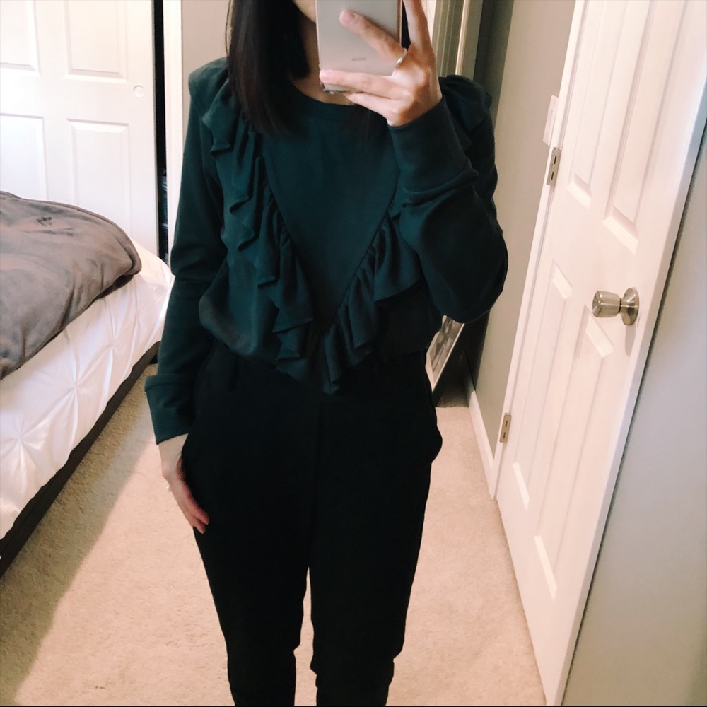 Halogen Ruffle V-Neck Top