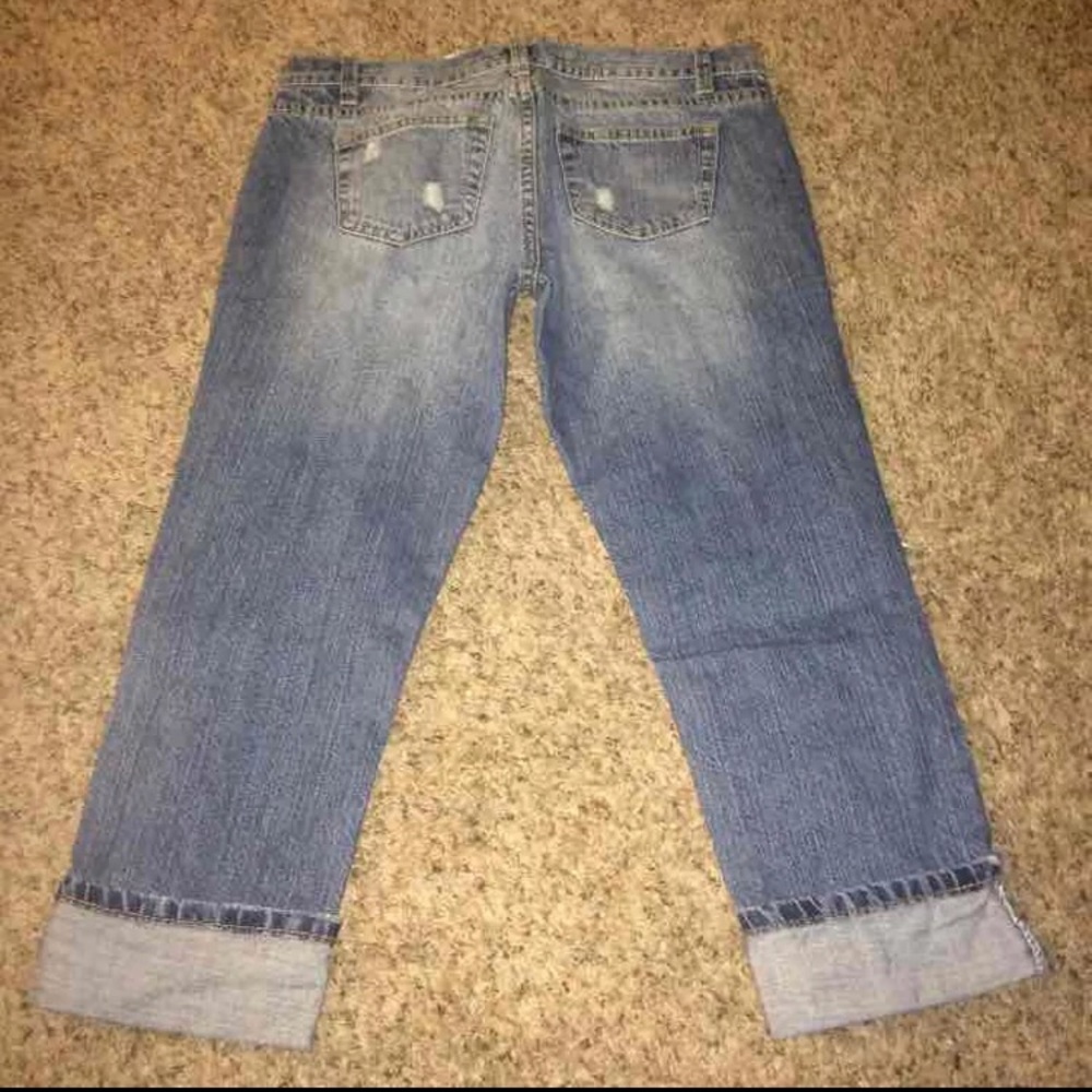 Distressed Jeans - Picture 2 of 4