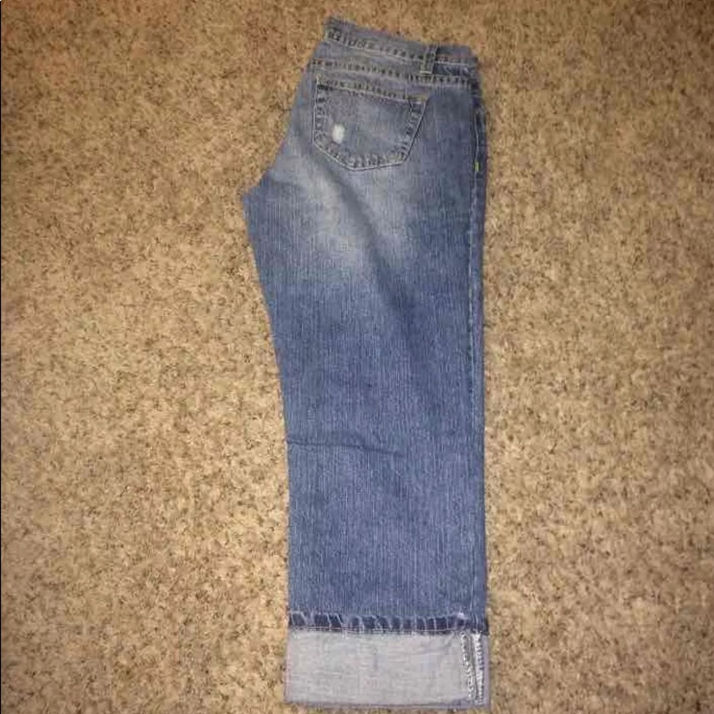 Distressed Jeans - Picture 4 of 4
