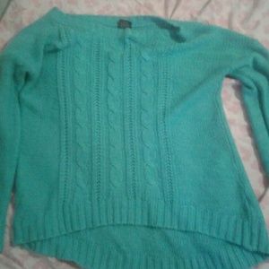 Blue/teal long sleeve shirt