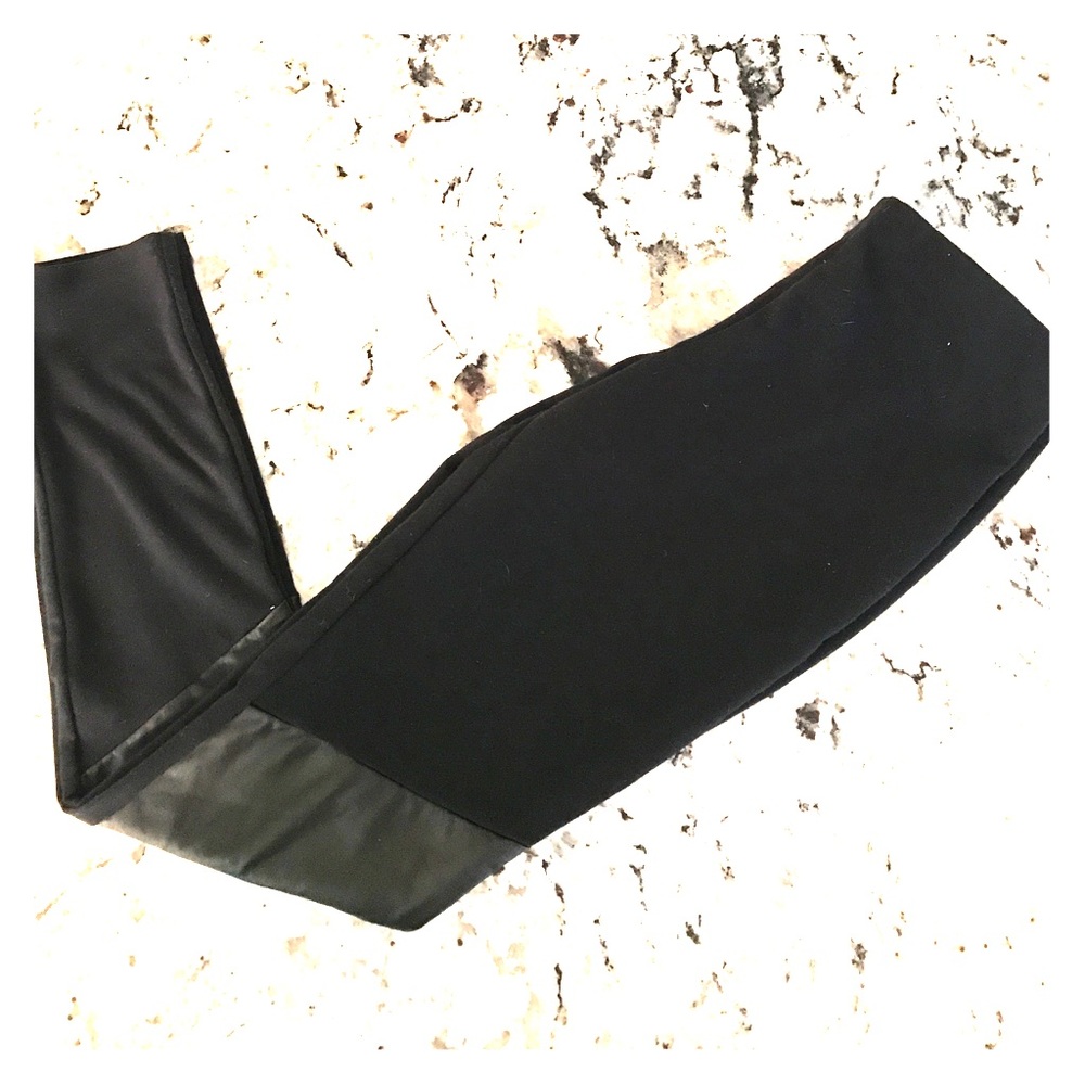 Kendal + Kylie black leather knee leggings