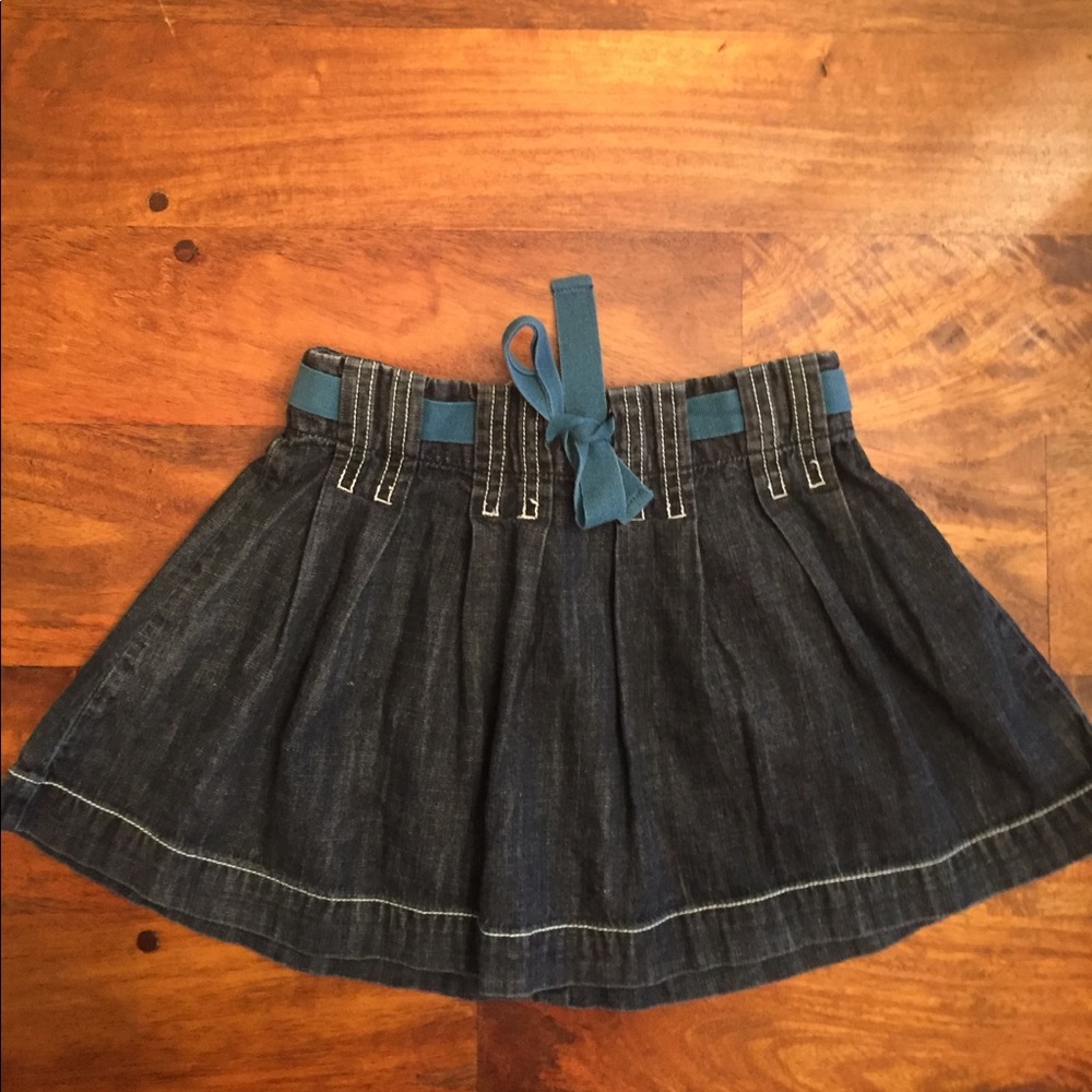 Crazy 8 denim pleated skirt
