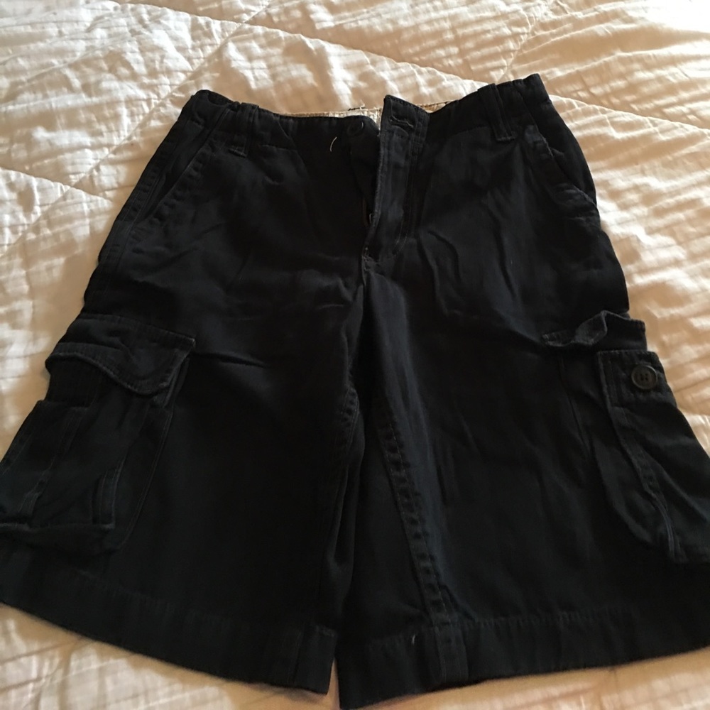 Aeropostale Black cargo shorts - Size 27