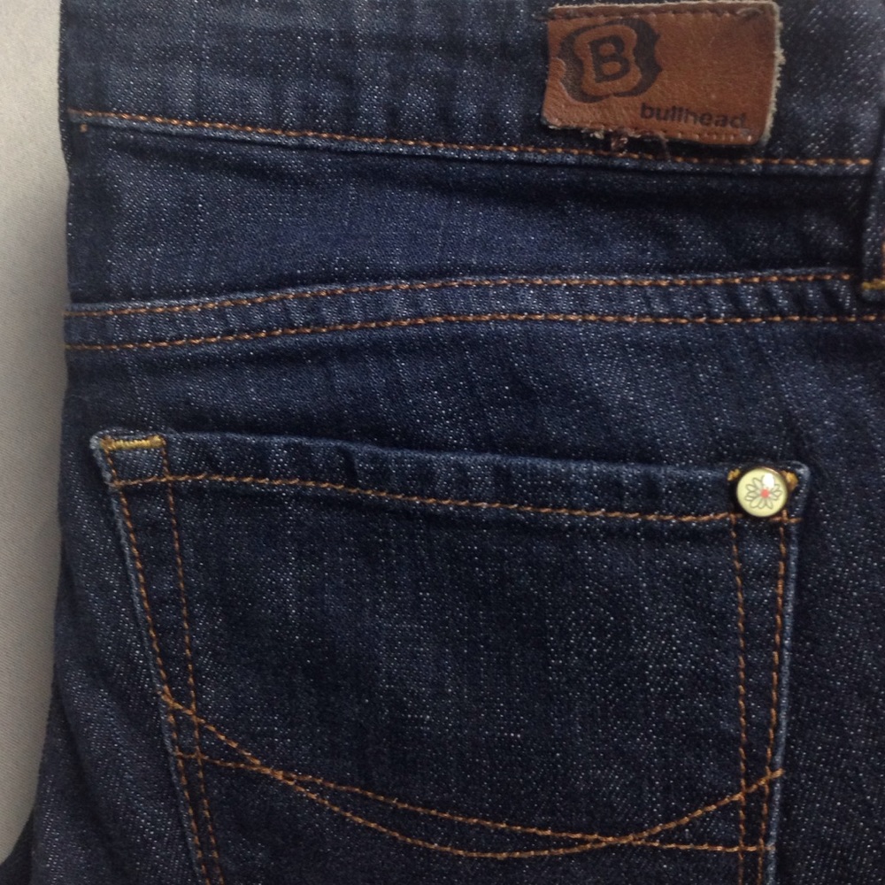 B VENICE STRAIGHT JEANS EXCELLENT  LIKE NEW CUTE